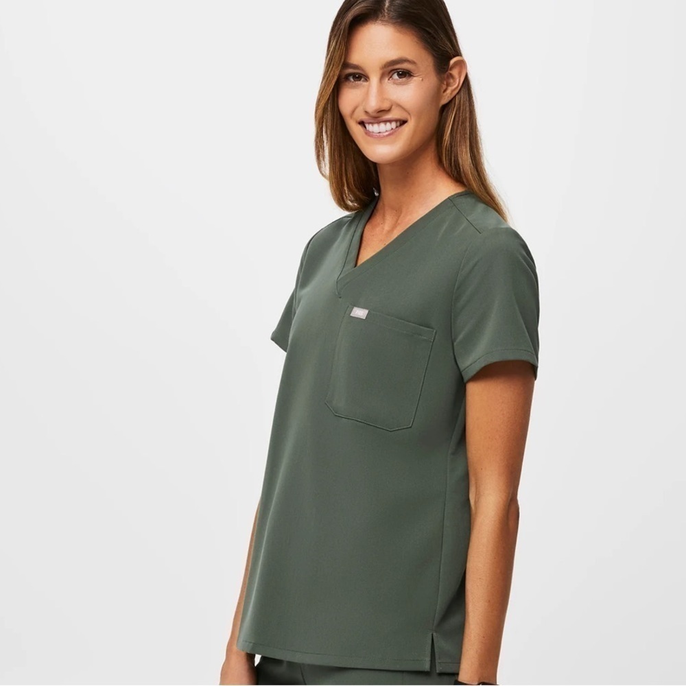 FIGS Green Short Sleeve Top